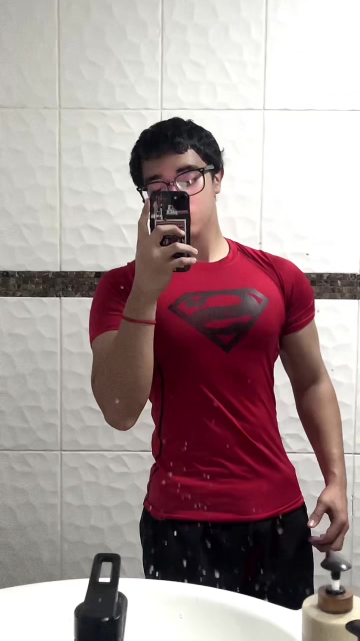 @𝑻𝒉𝒐𝒎𝒊🕷️