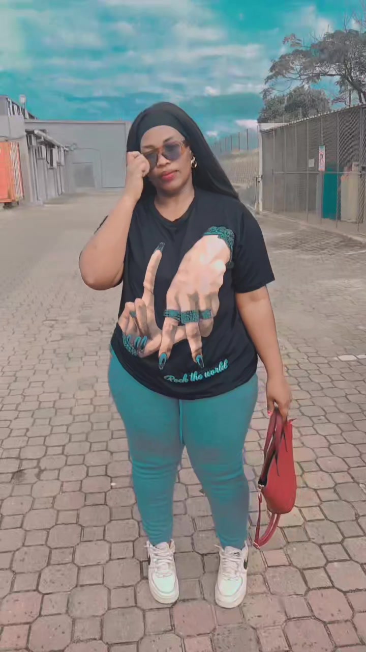 @Dee