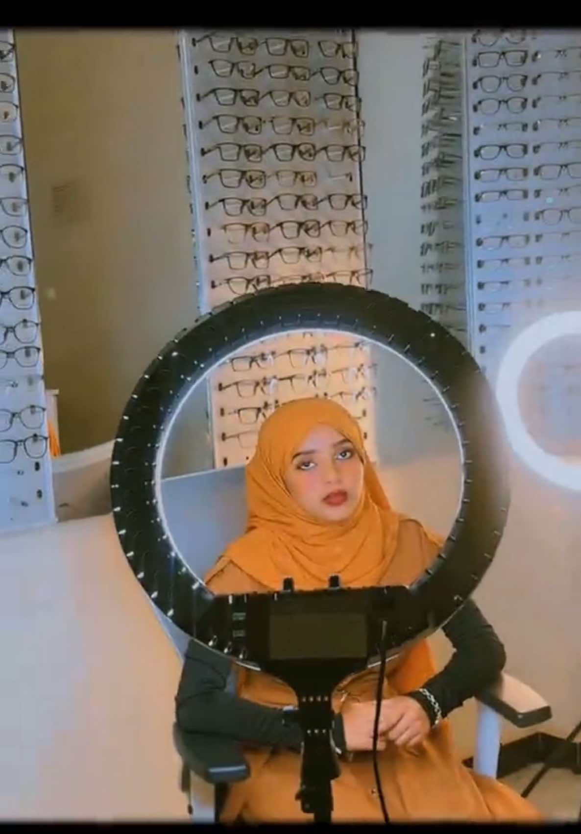 @melika🦋