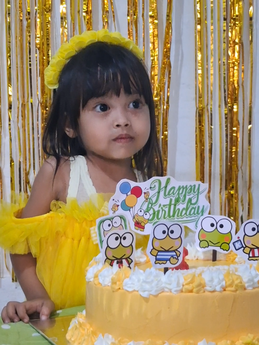 @neng aprilia (Baby R)🥰