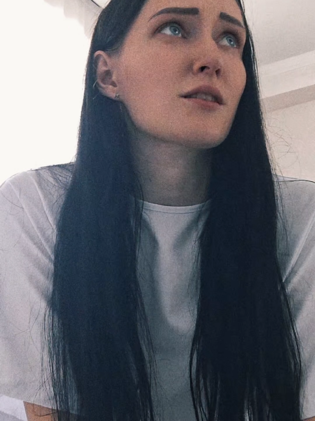 @Саша🖤