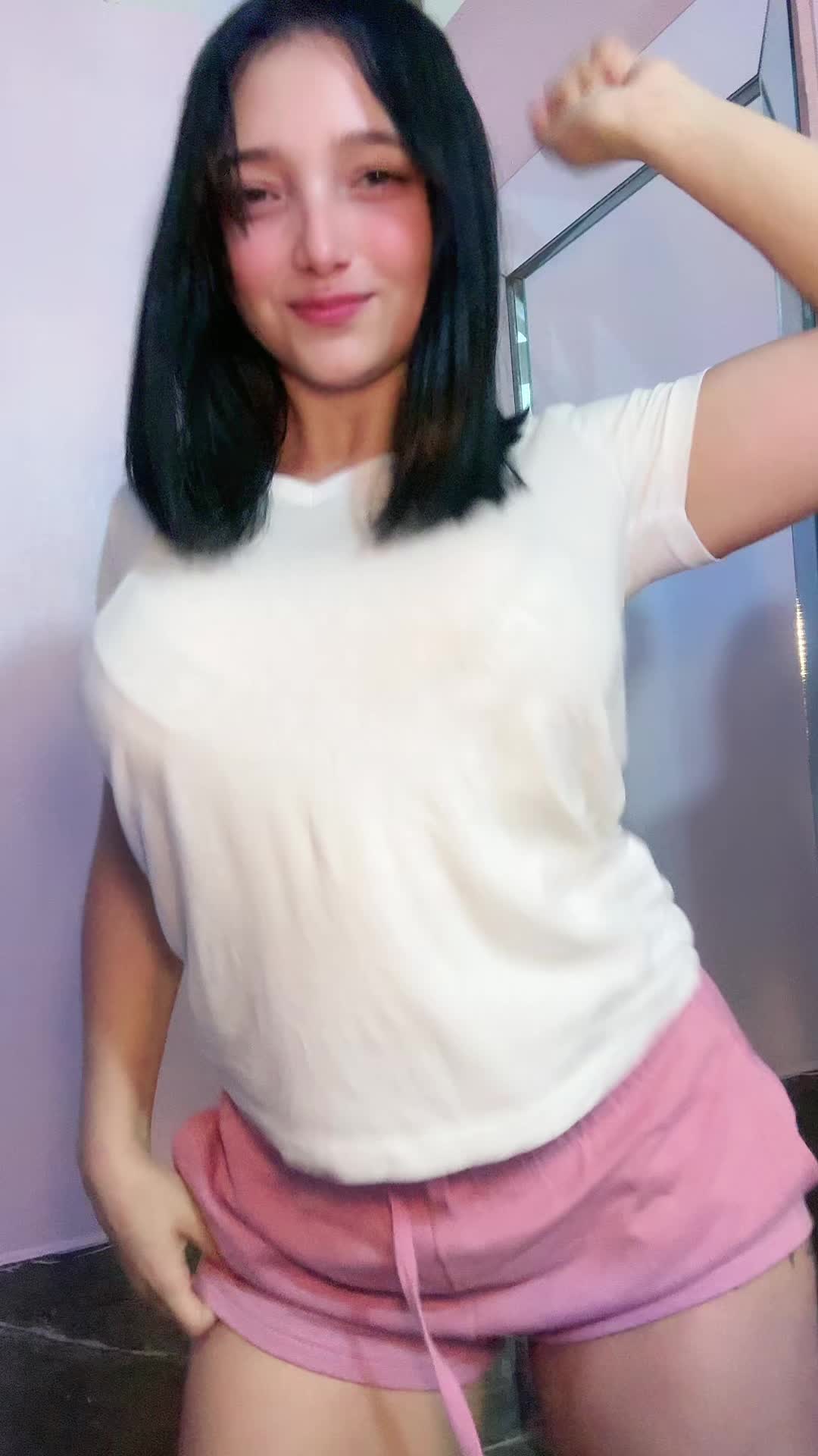 @🍭Francia Marquina