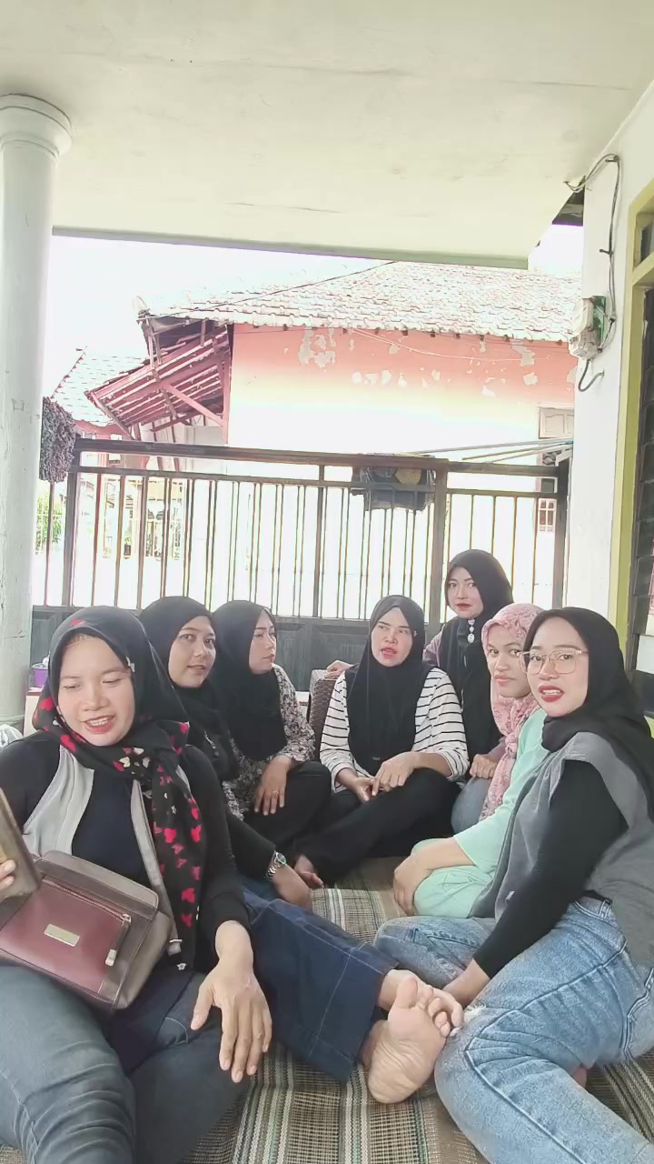 @TIGA PUTRI