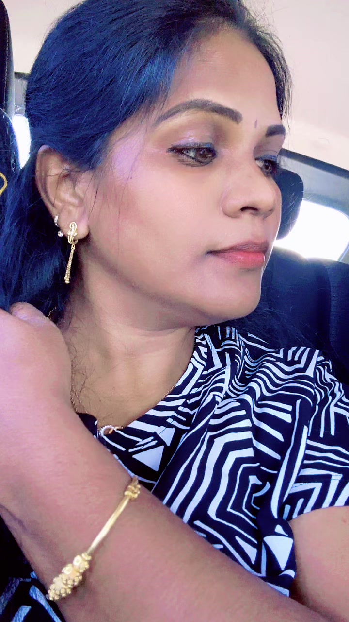 @GaYaThRI❤️ MaNiKAnDaN ❤️🇨🇦☃️