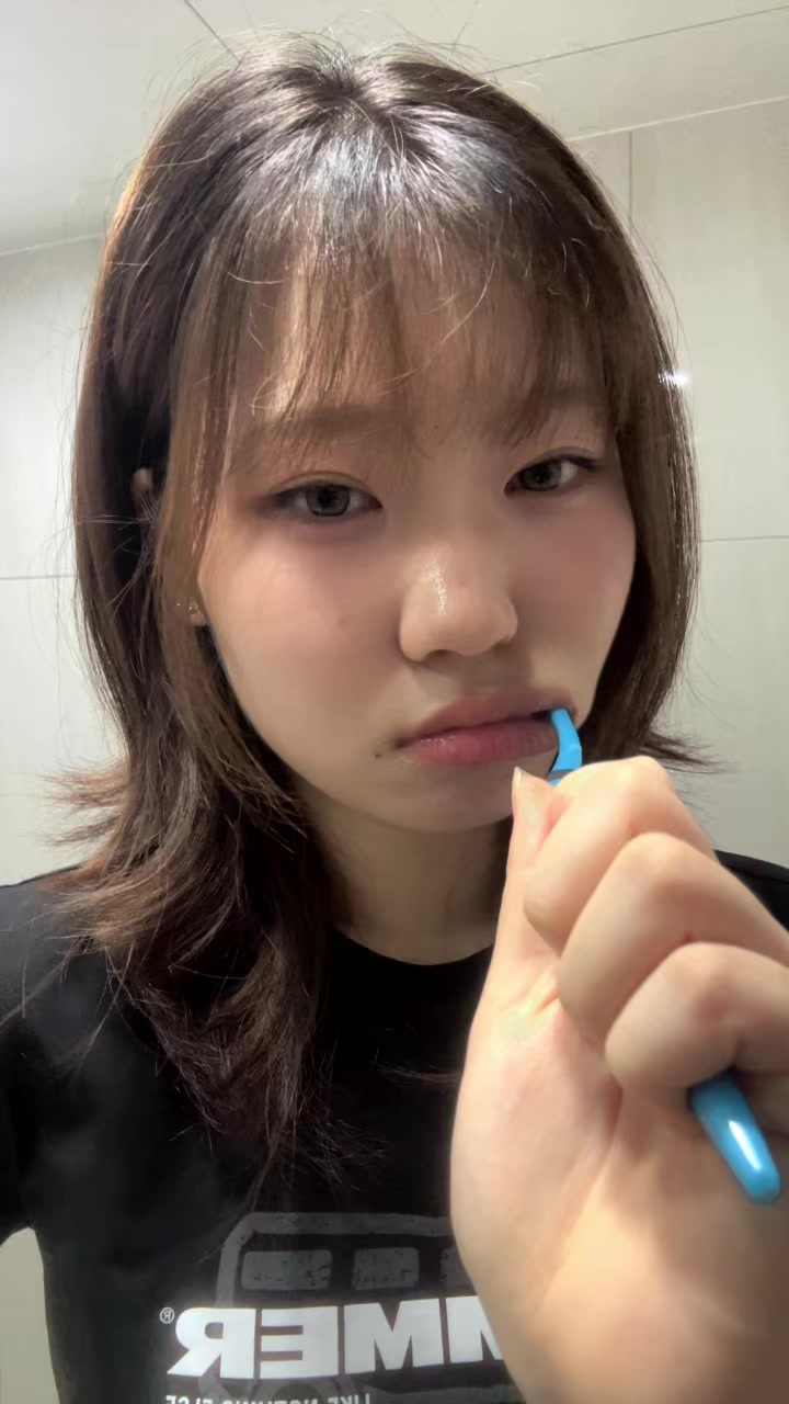 @애진