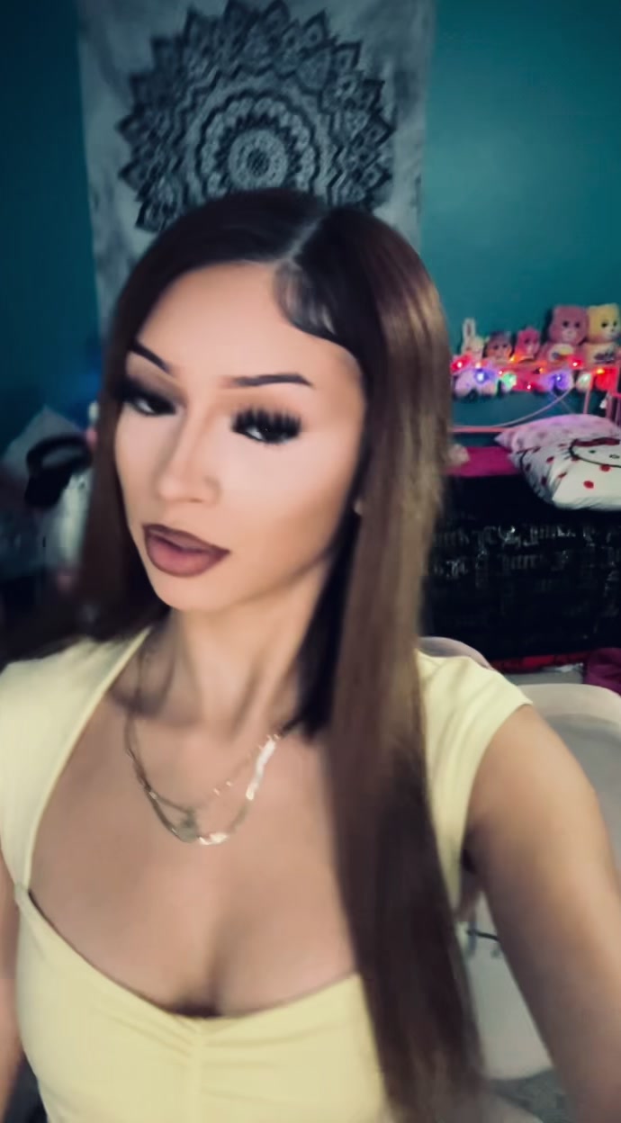 @🧜🏼&zwj;♀️