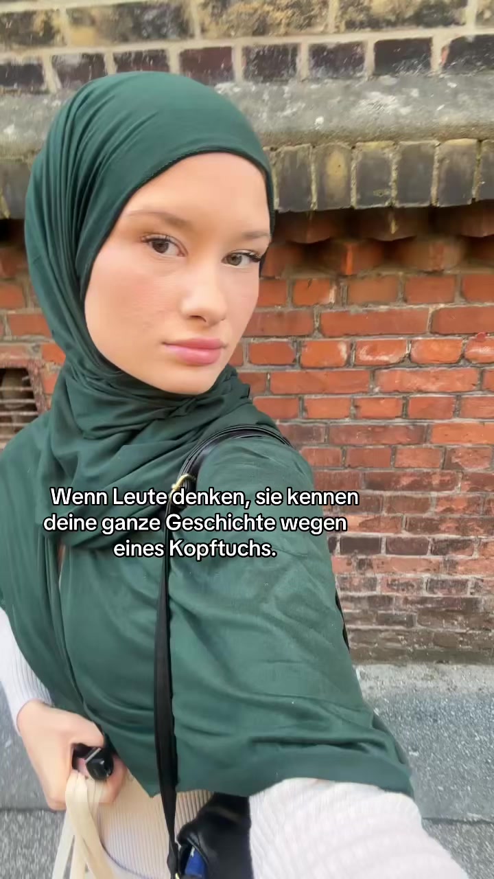 @celinn94