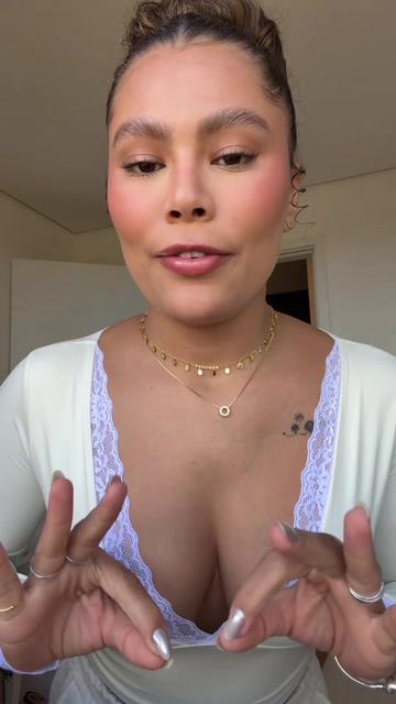 @marcelaperes_