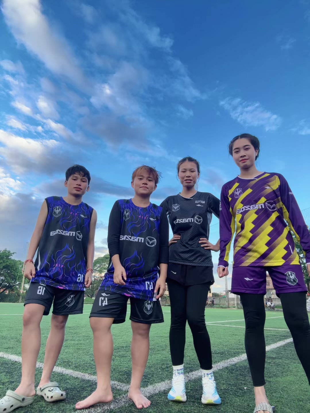 @ເລດີ້ຄອນ🐰