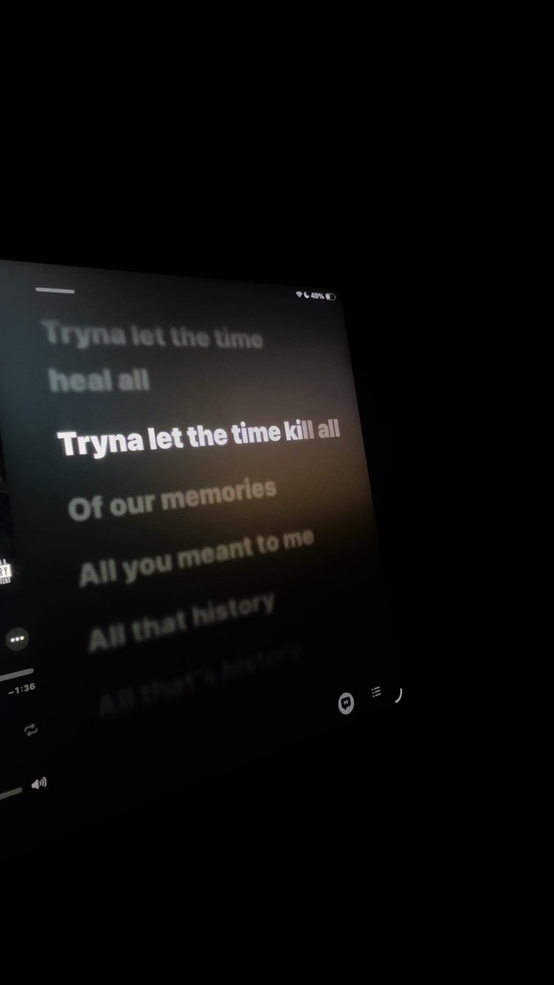 @🎧