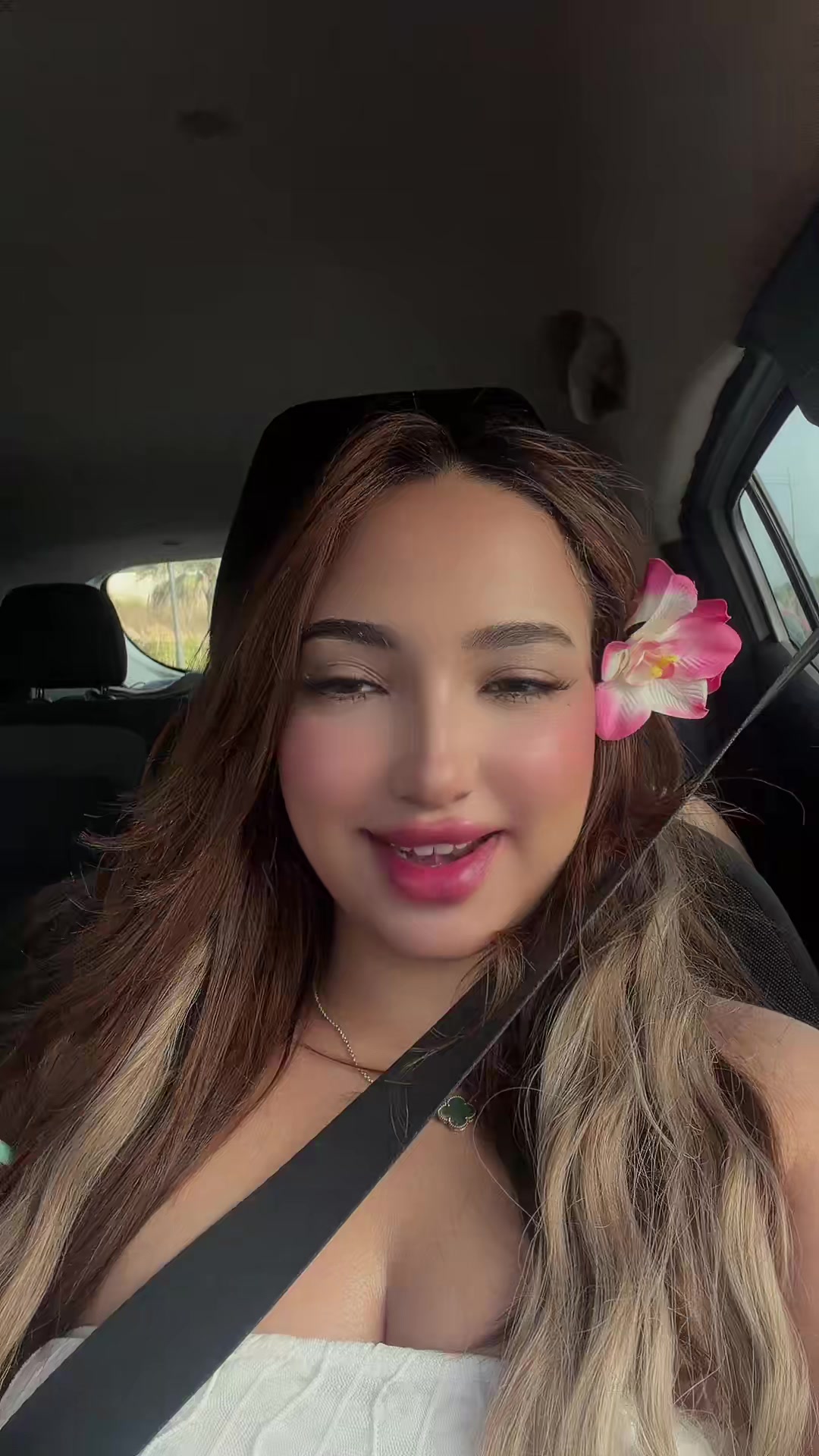 @aya_essemlalii_