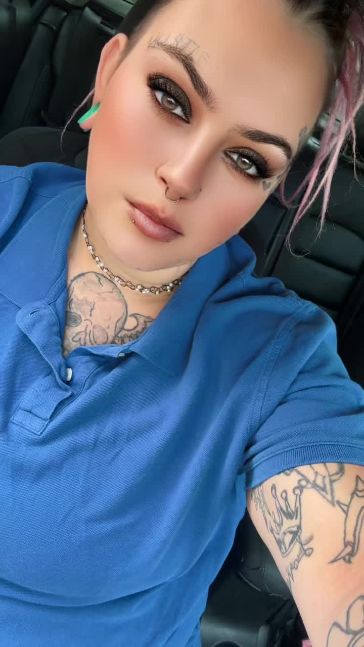 @GOTHICMOMMY666