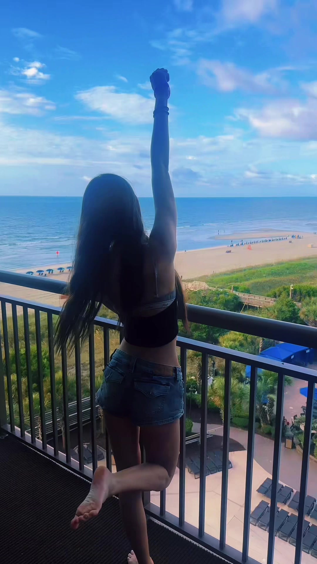 @sierravelourr