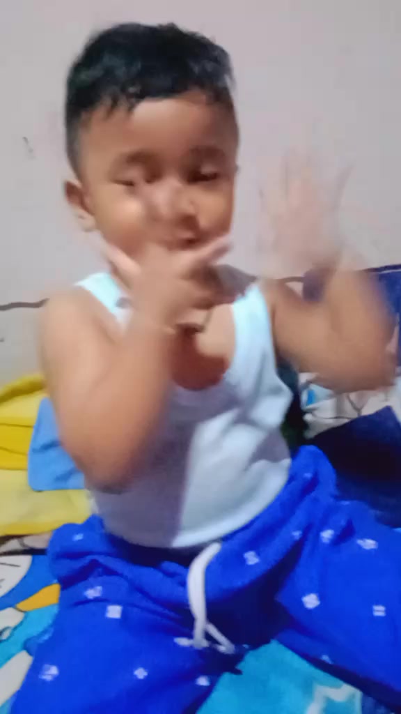 @kangen tp pasti buatmu&hearts;️&hearts;️