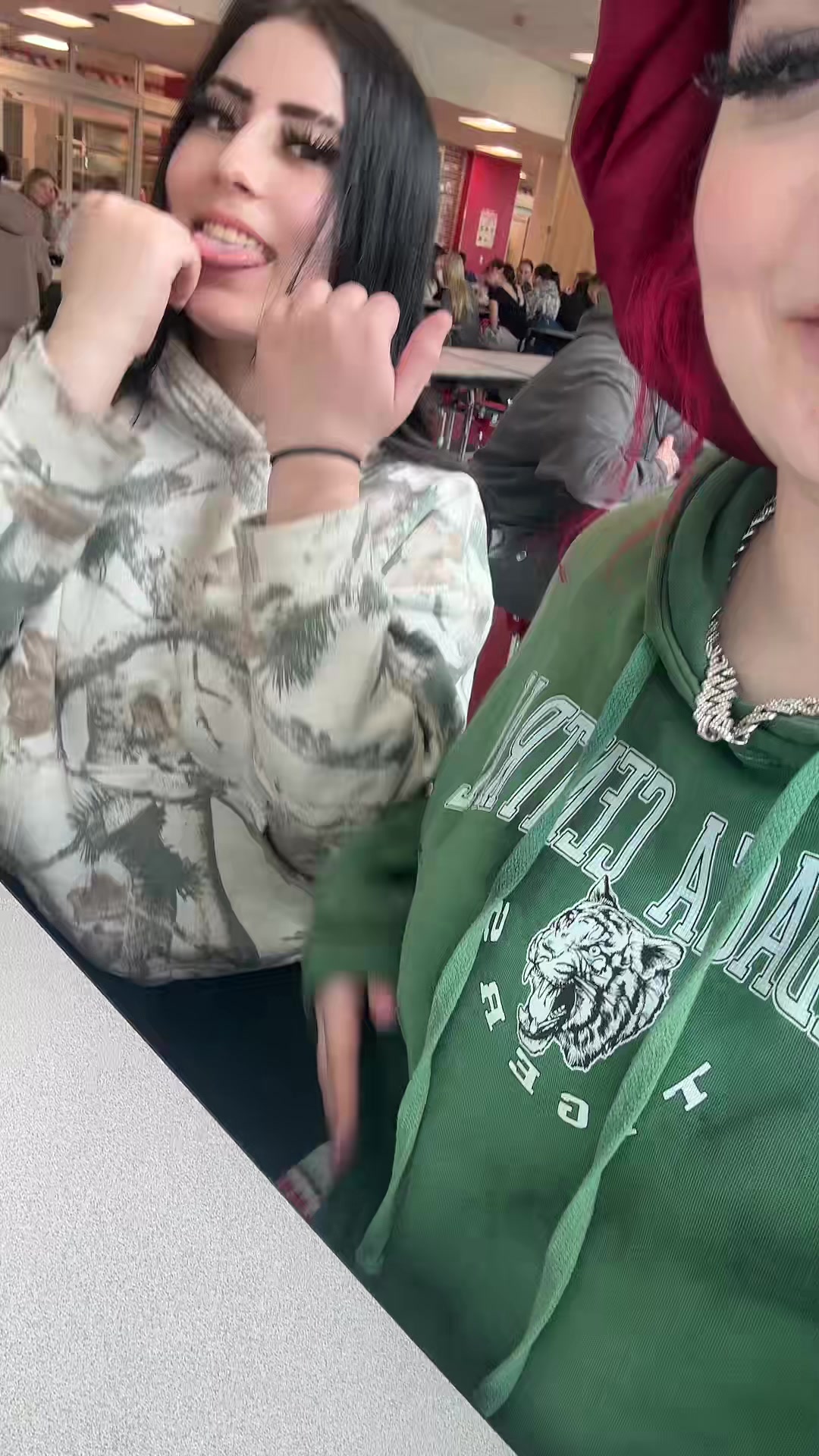 @mya