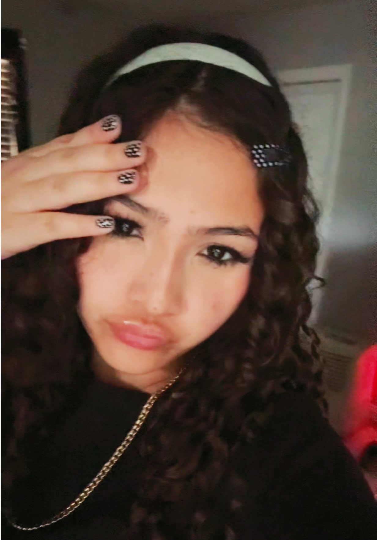 @overlytuffknucklesgx