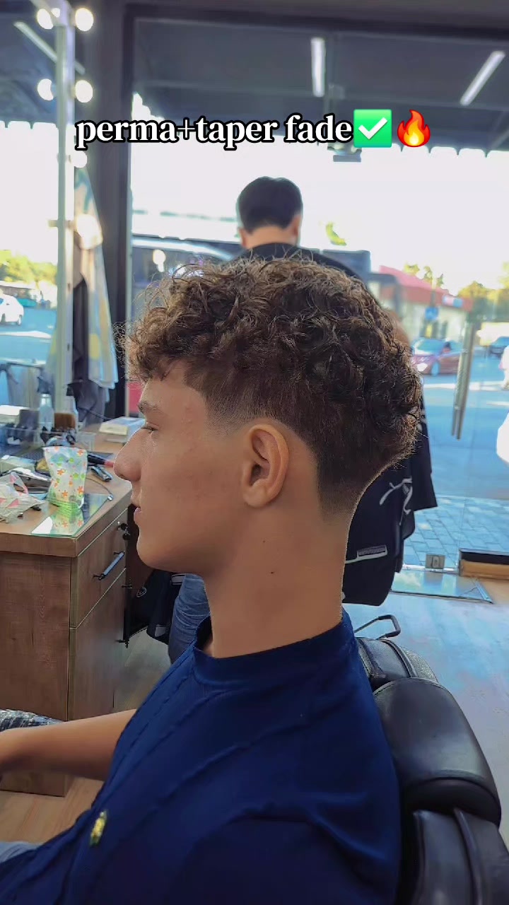 @Qasimbarber💈