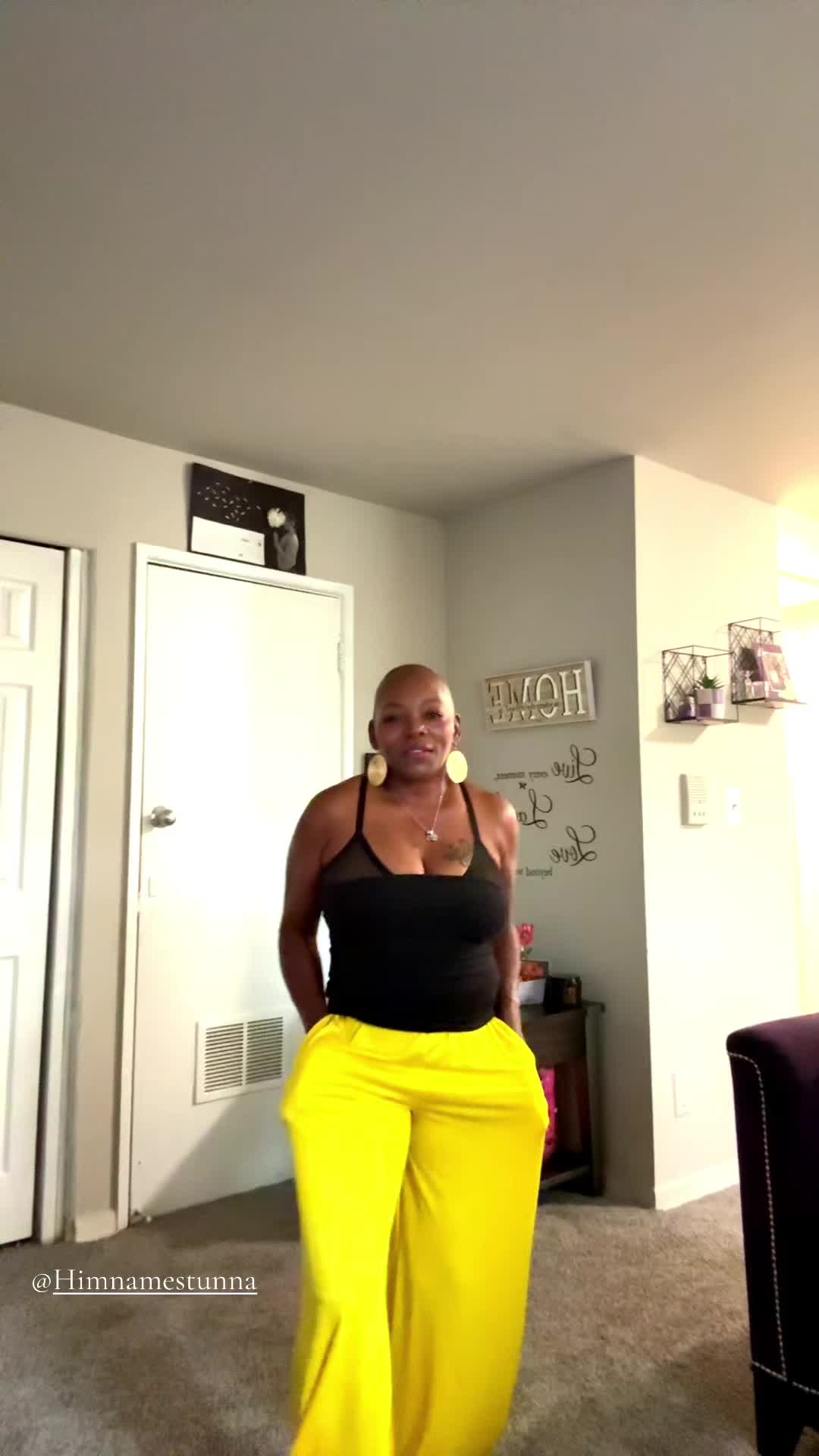 @Lovlyeyez💜