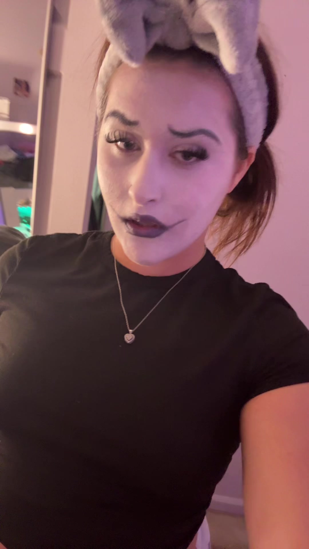 @Desi.