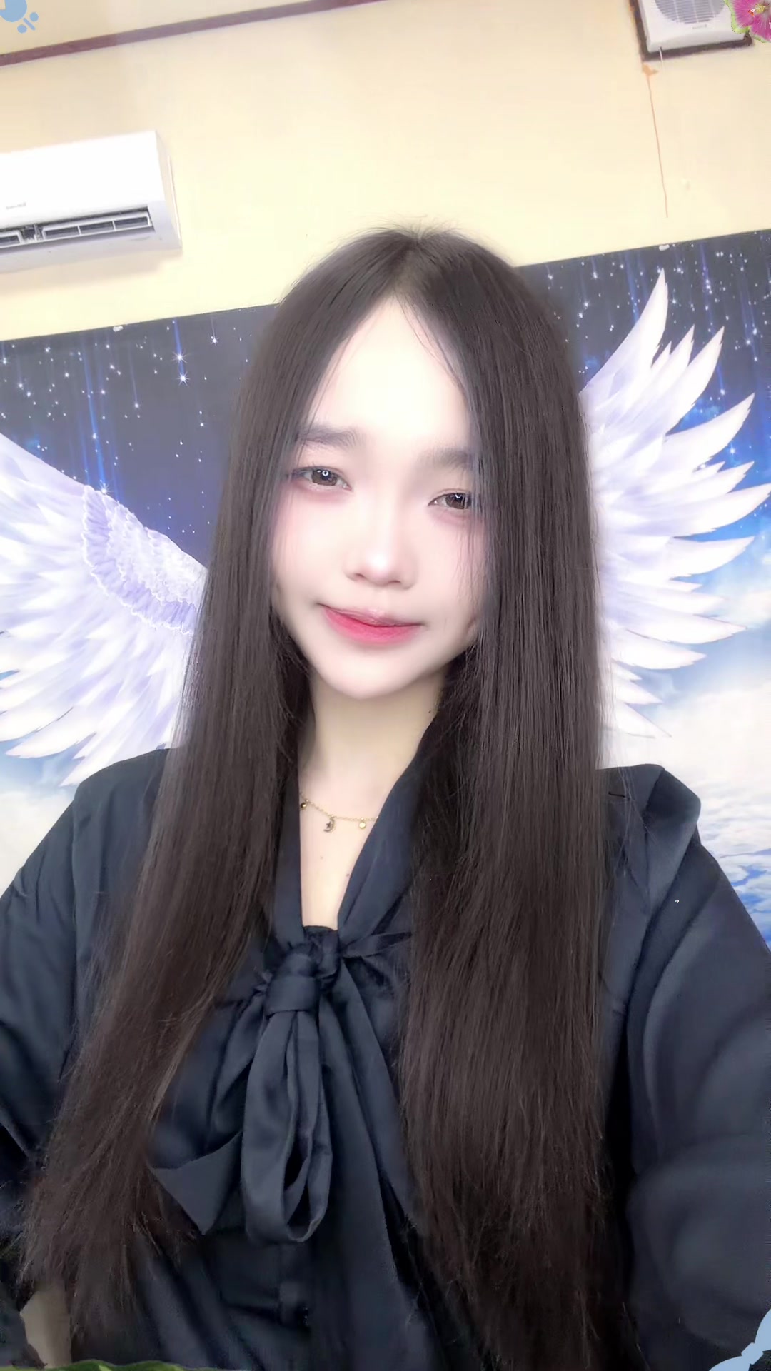@琪琪🇱🇦🦋🇨🇳