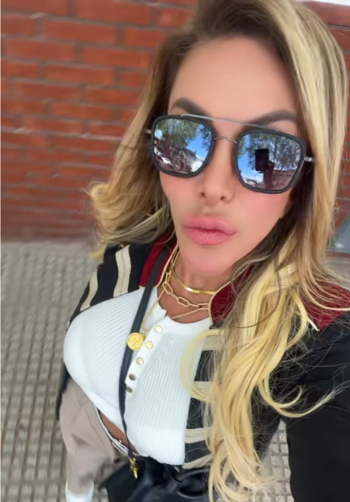 @elireina