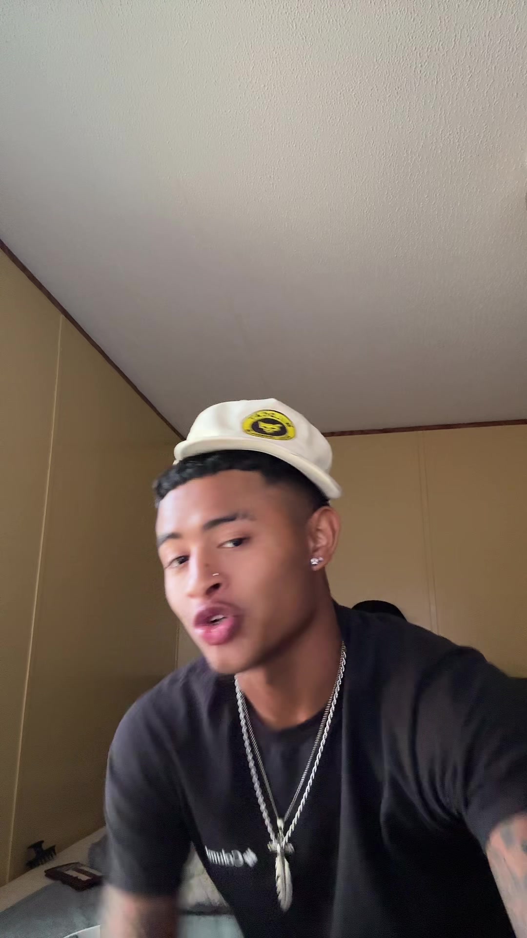 @Lj