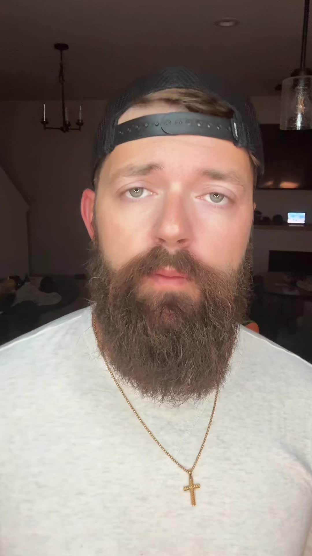 @r3alism_0fficial