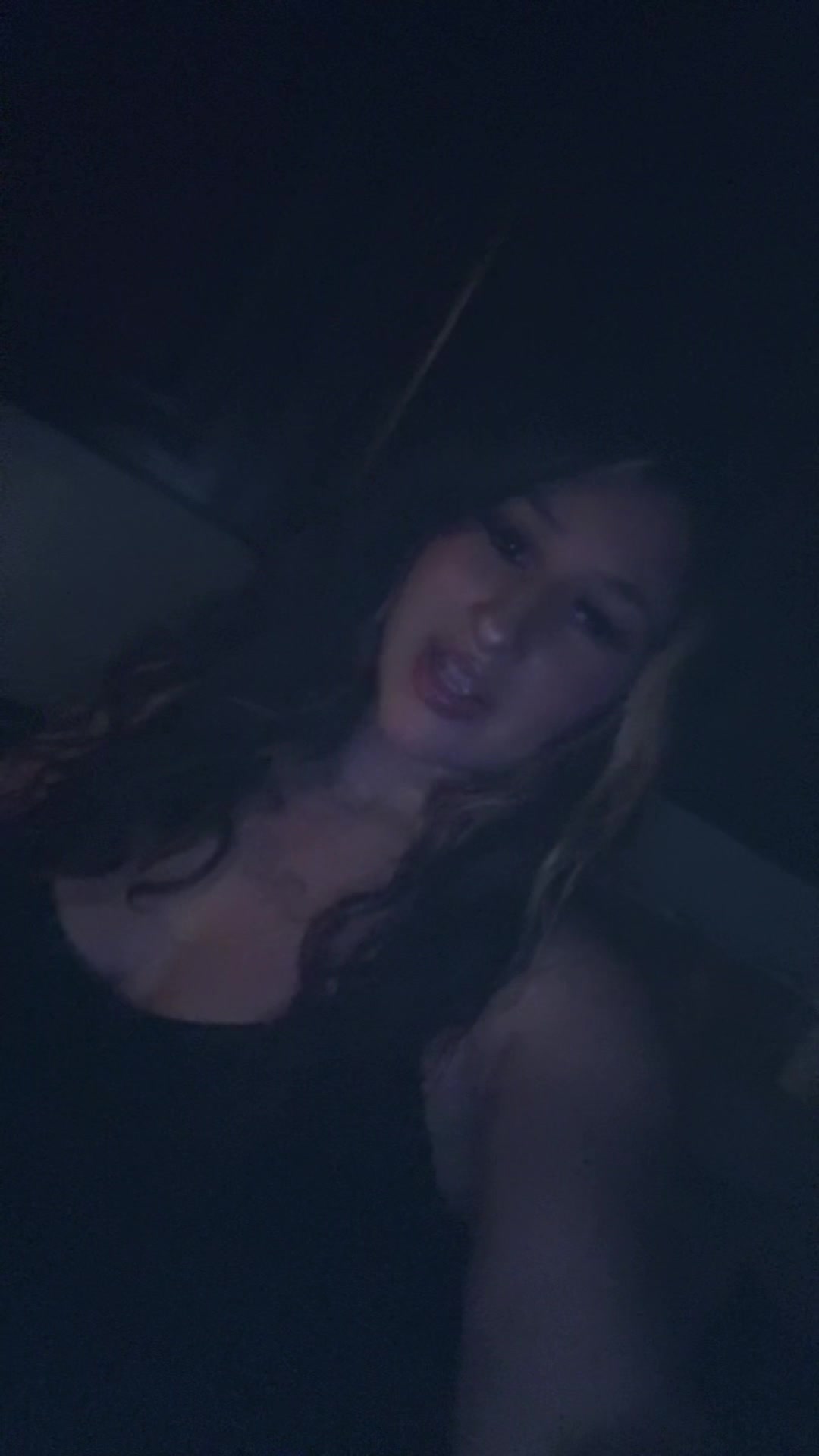 @Angelique Beckerm715