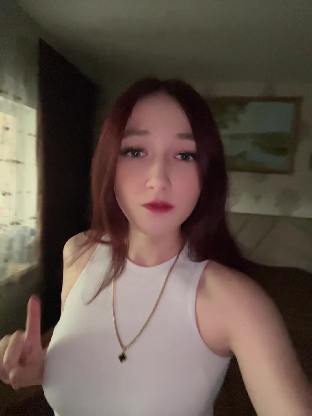 @🦊
