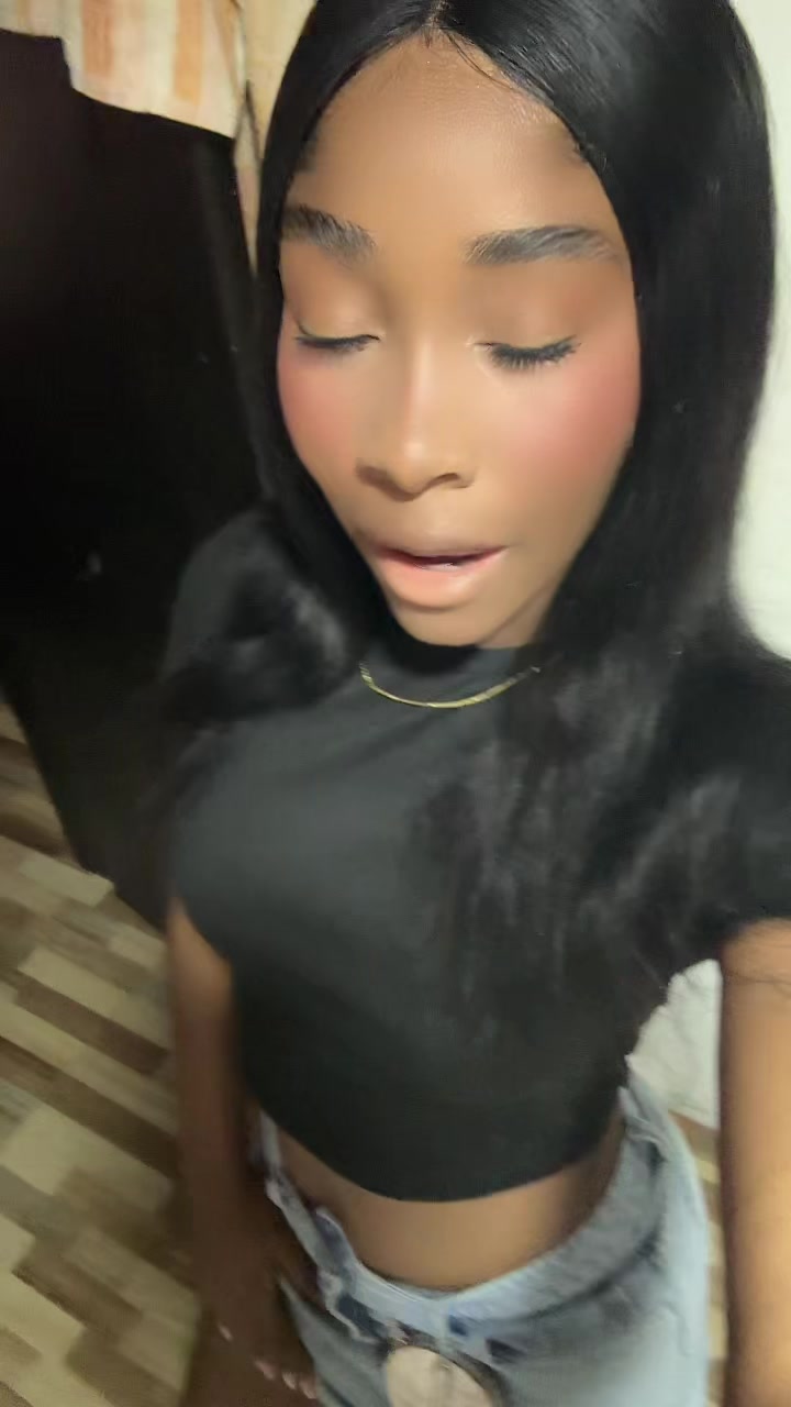 @LAURAMR💕