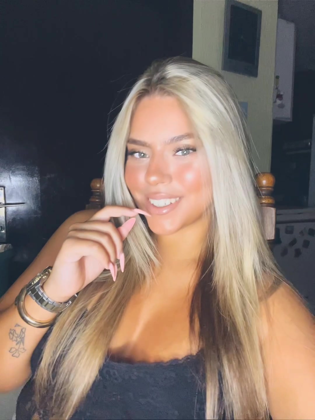 @🦋