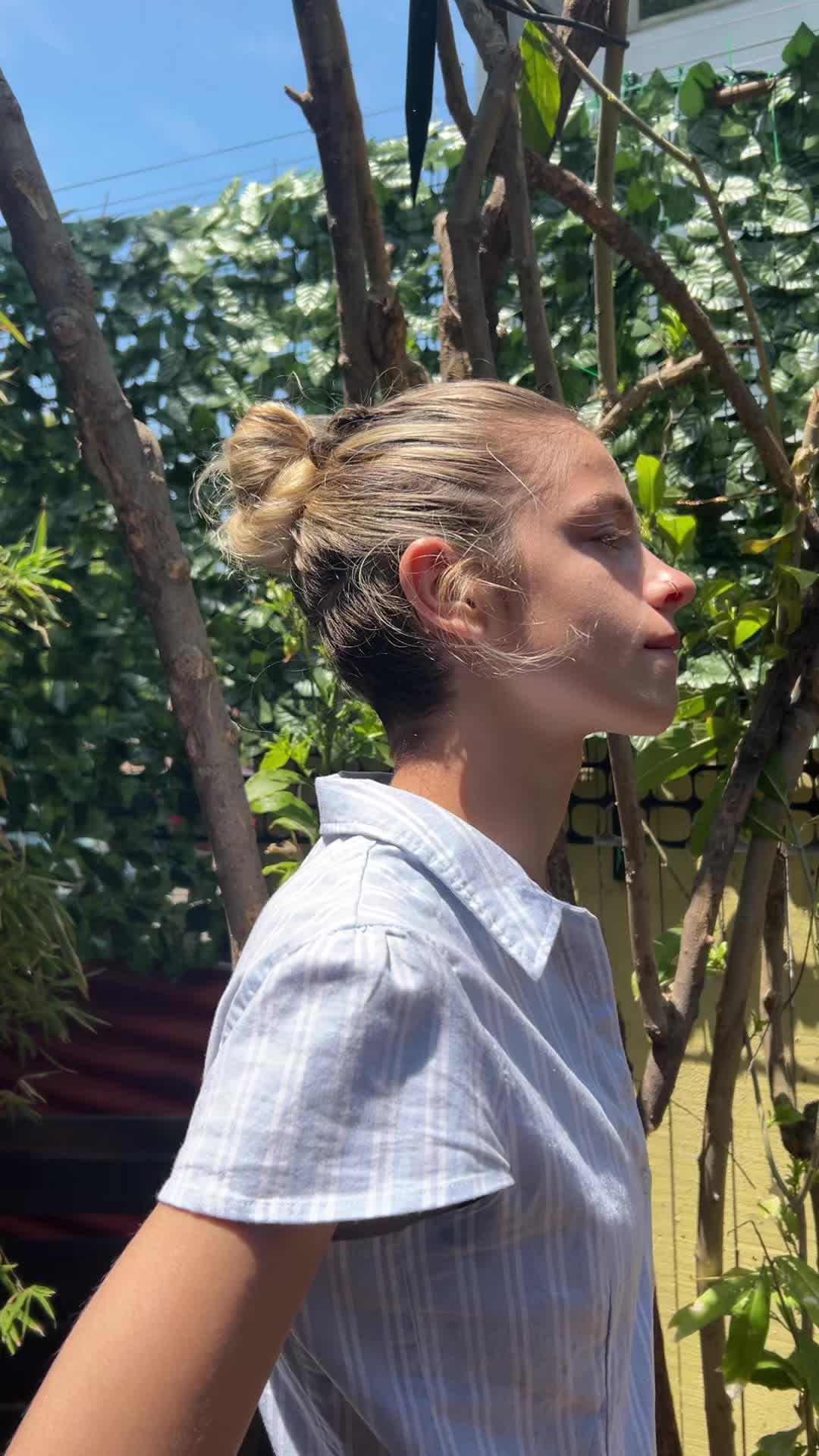 @Bella