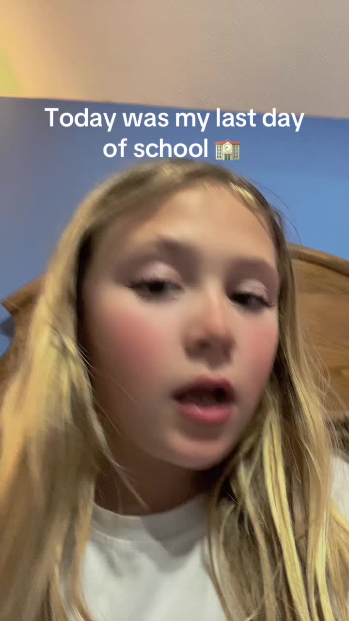 @L y N d a
