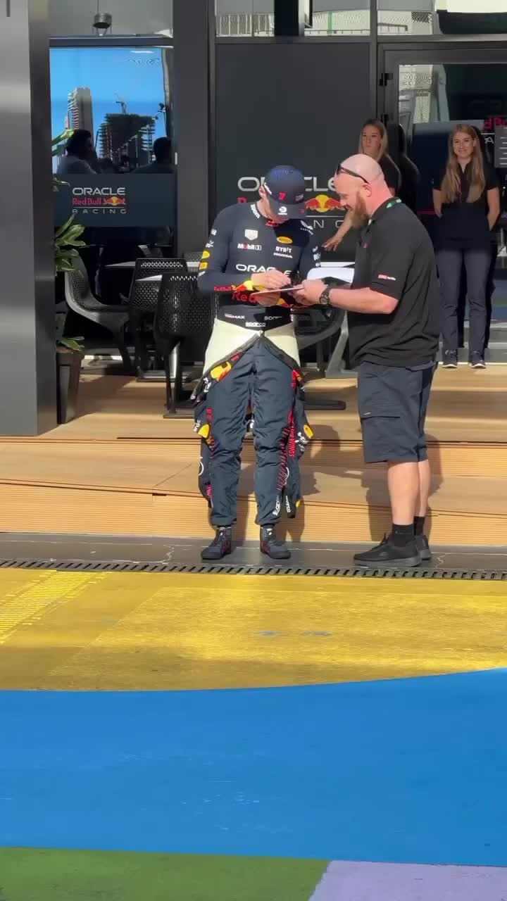 @Nessa 🏁