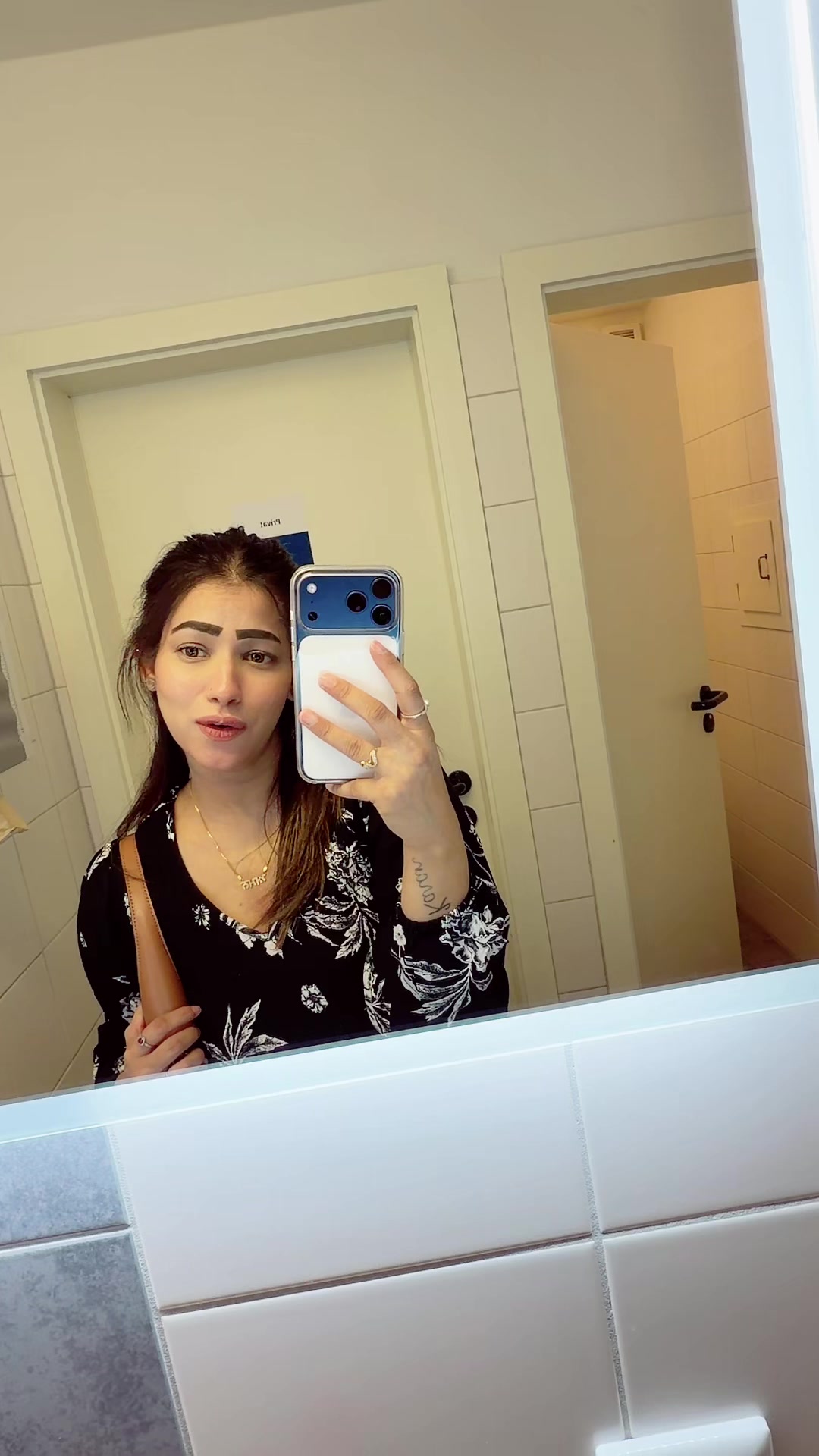 @A M A N 🦋