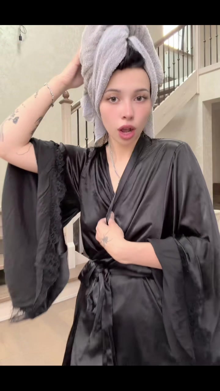 @Косячка🕷️