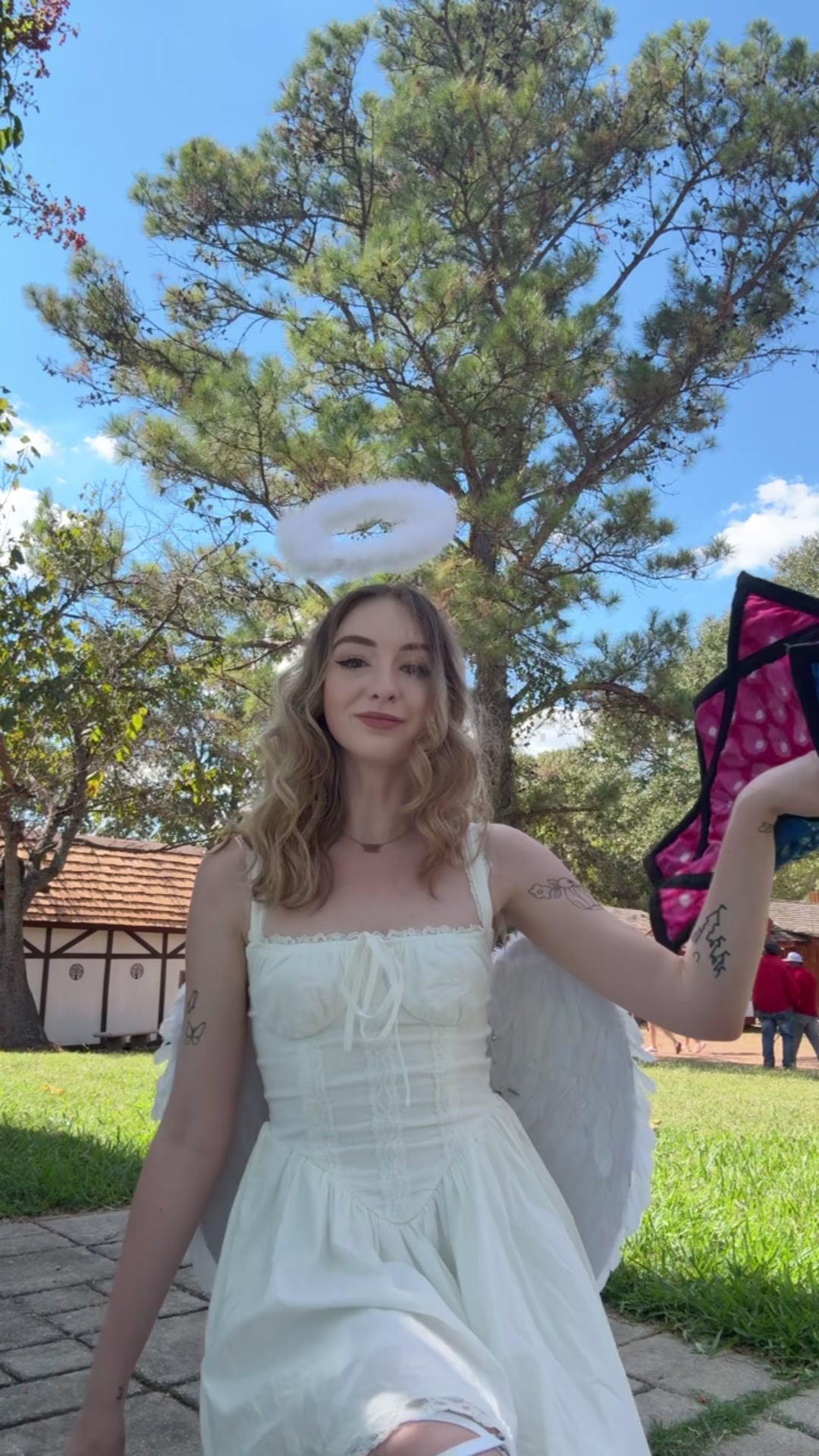 @lily