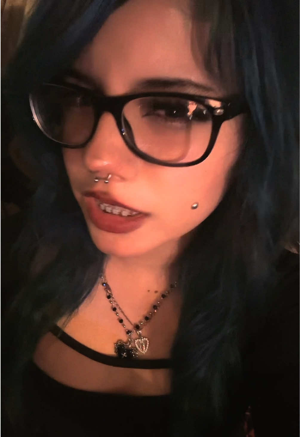 @dyinglivegirl