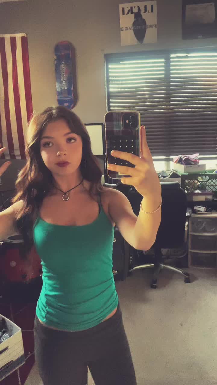@✮