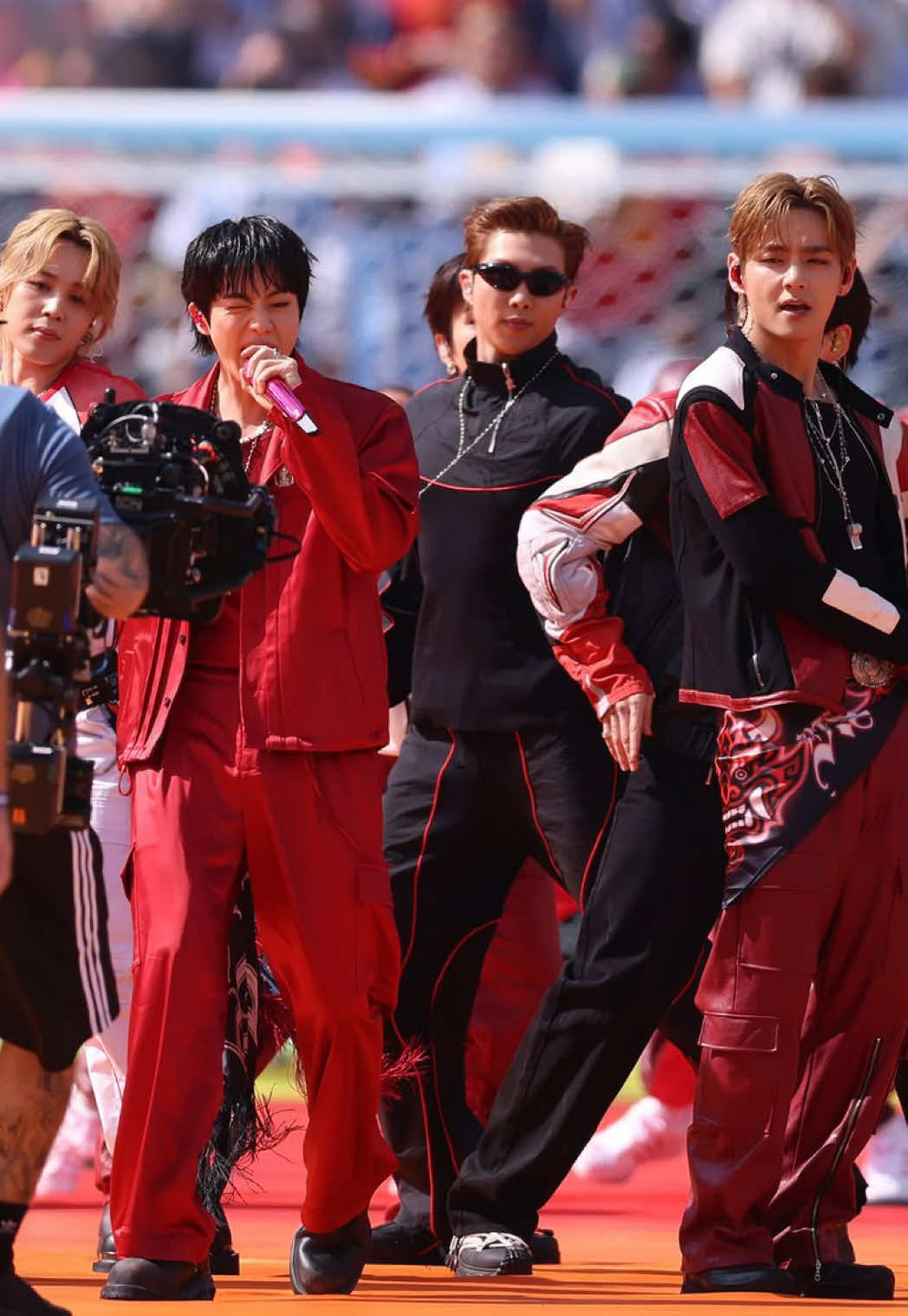 @⁷⟭⟬BTSVT𖧷¹³
