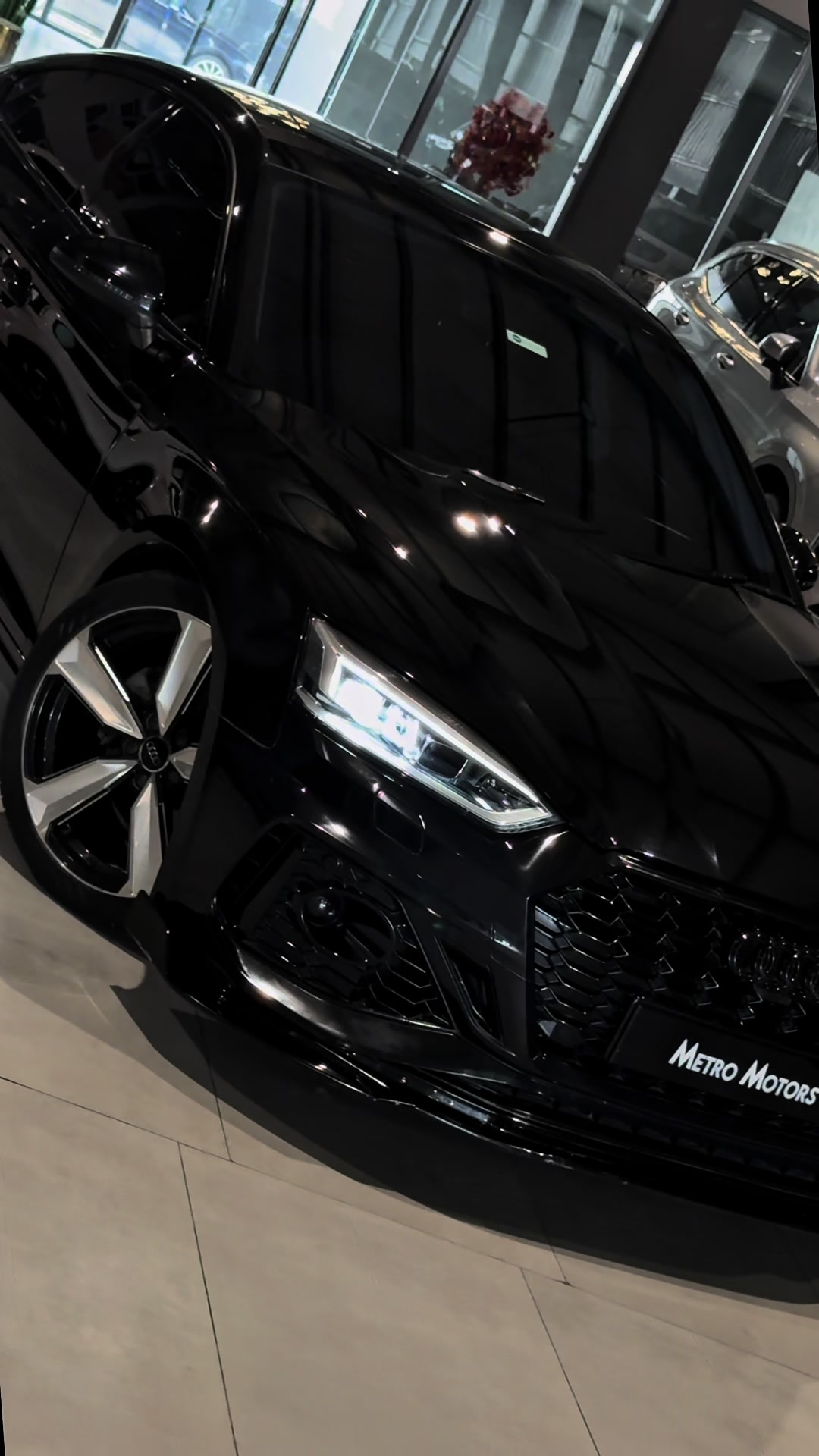 @METRO MOTORS