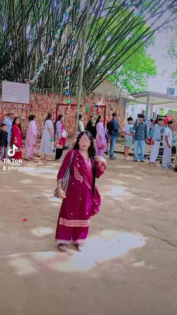 @Fungsemi Limbu