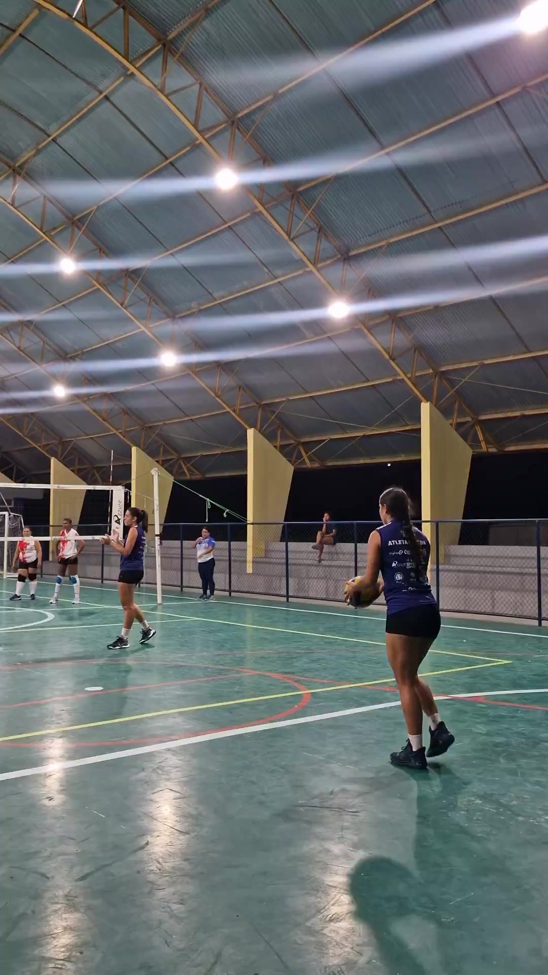 @T&aacute;ssila
