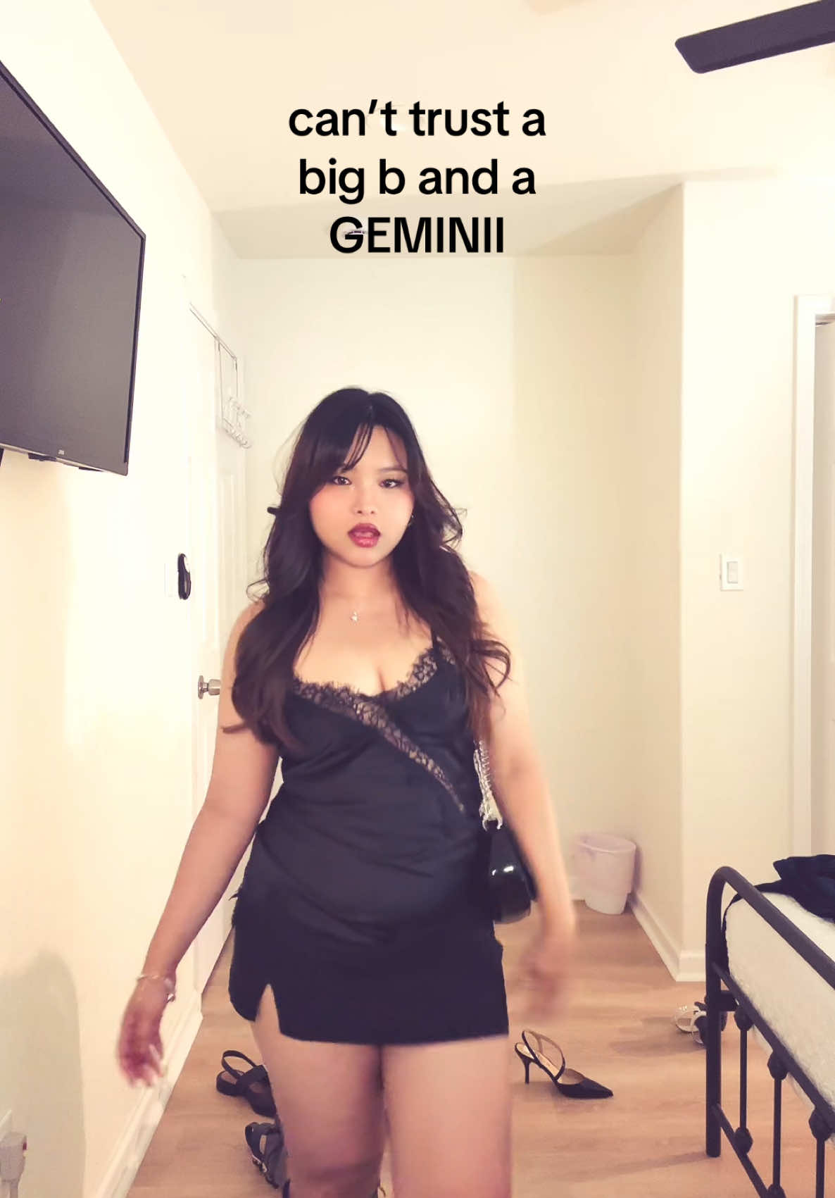 @DEEPSHIKA 🧸
