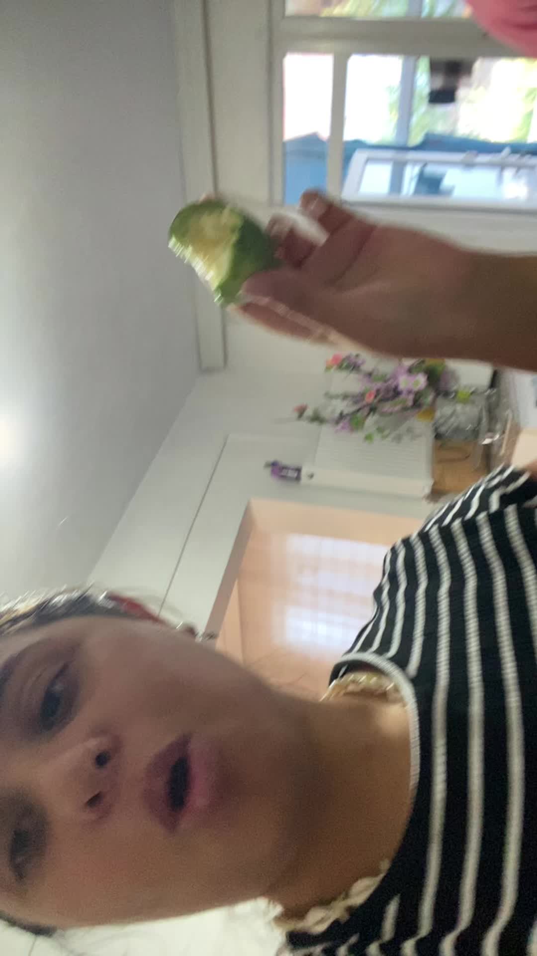 @𝕊𝔼𝕃𝕀ℕ🧿