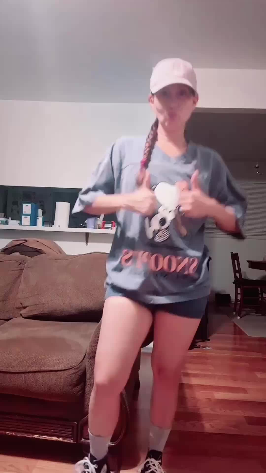 @Selfiequeen_Bella