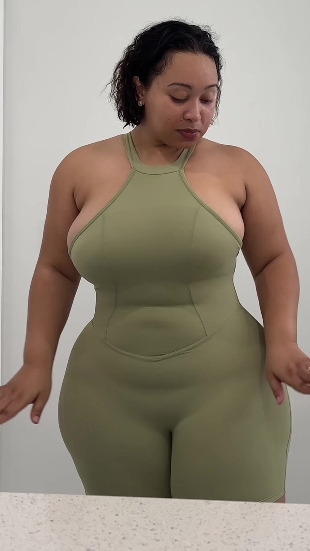 @YourAuntieMoe