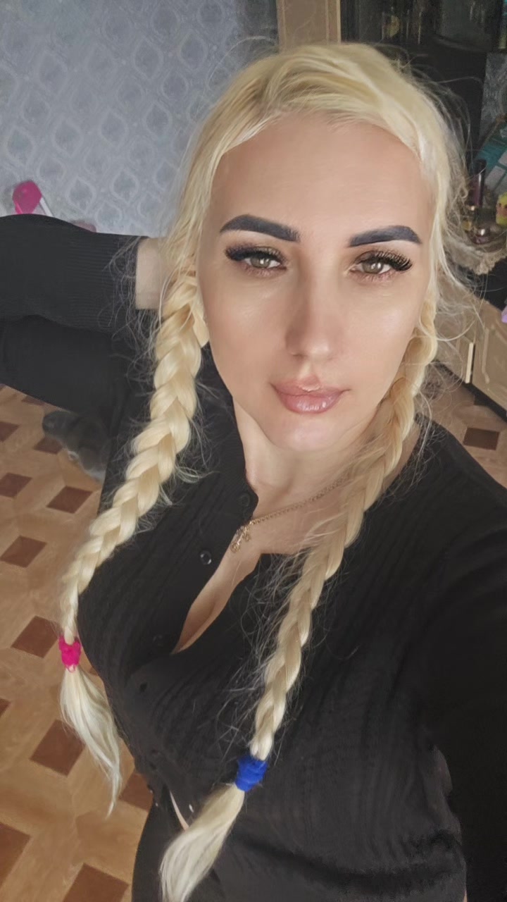 @Arina_11_007