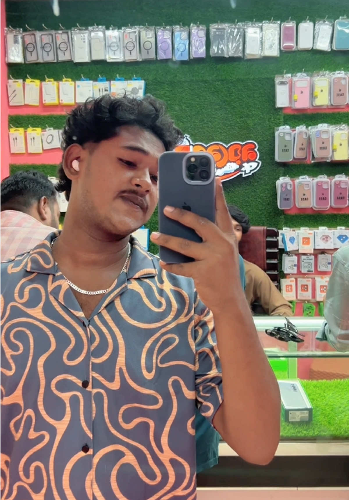 @𝐒Ĩyꫝɱ 🗣️ কালা
