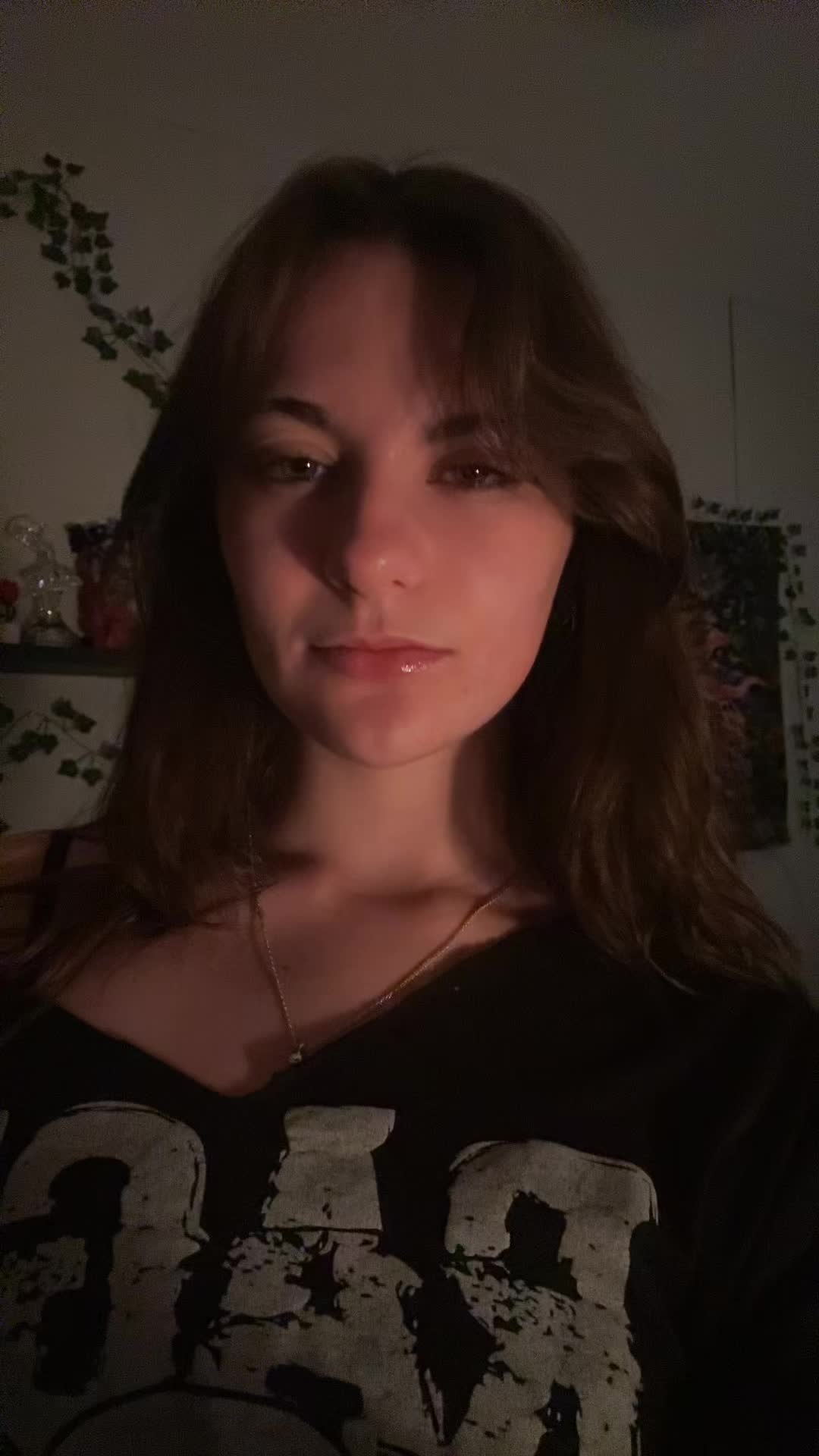 @Ari🌺